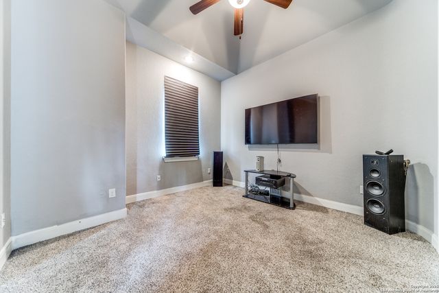356 Warbler, Spring Branch, TX 78070