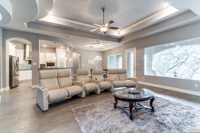 356 Warbler, Spring Branch, TX 78070