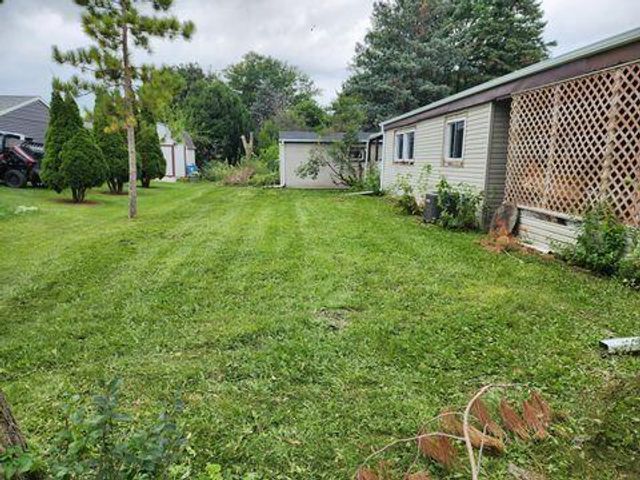815 Eastown Manor, Elkhorn, WI 53121