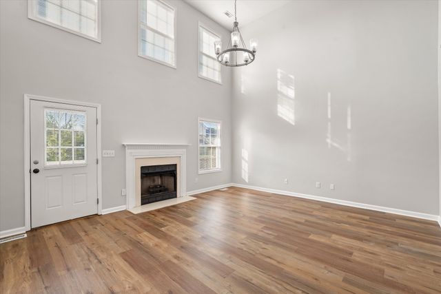 1201 Baker Creek Dr, Spring Hill, TN 37174