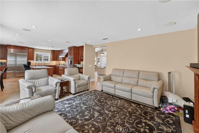 28811 Vista Aliso, Lake Forest, CA 92679