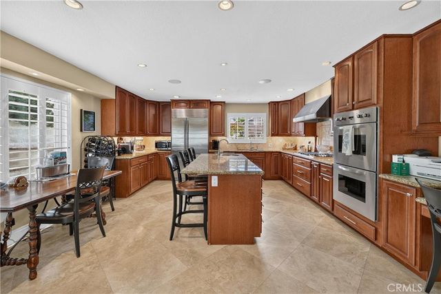 28811 Vista Aliso, Lake Forest, CA 92679