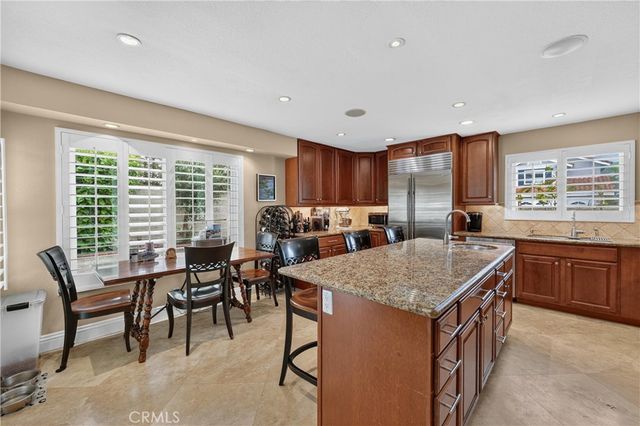 28811 Vista Aliso, Lake Forest, CA 92679