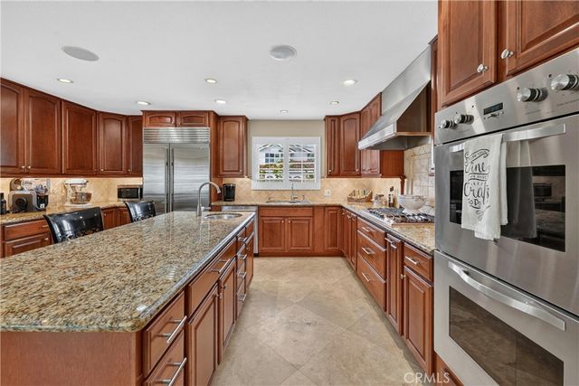 28811 Vista Aliso, Lake Forest, CA 92679