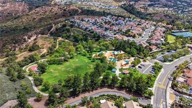 28811 Vista Aliso, Lake Forest, CA 92679