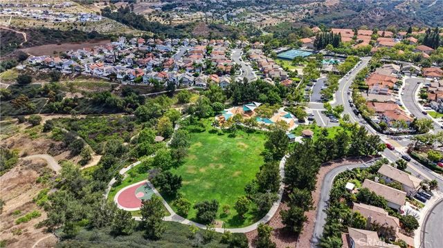 28811 Vista Aliso, Lake Forest, CA 92679