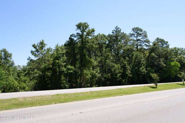 W Bienville Boulevard, Ocean Springs, MS 39564