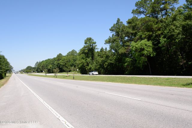 W Bienville Boulevard, Ocean Springs, MS 39564