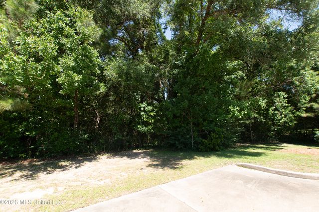W Bienville Boulevard, Ocean Springs, MS 39564