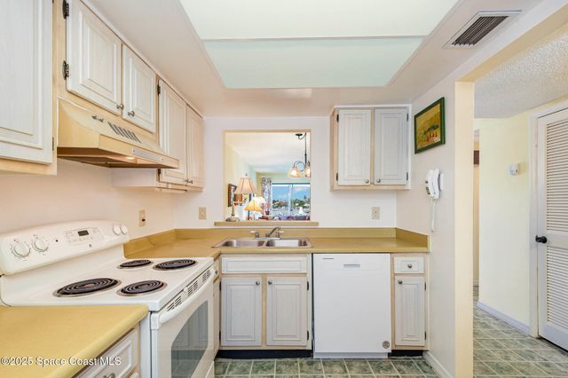 1999 S Banana River Boulevard 313, Cocoa Beach, FL 32931