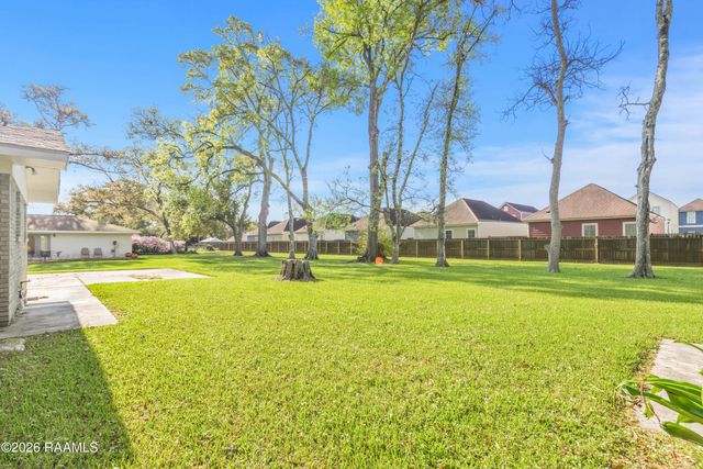 104 Lynn Drive, Lafayette, LA 70508