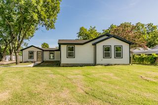3707 Orchard Street, Forest Hill, TX 76119