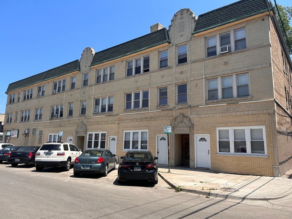 3151 N Long Avenue 2, Chicago, IL 60641
