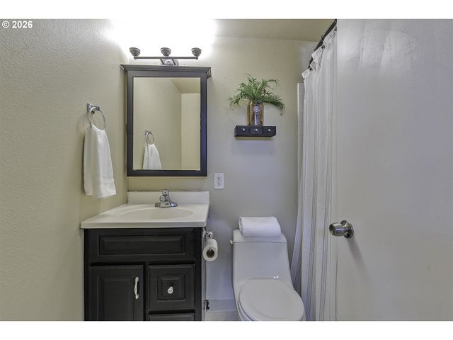 11470 Sw 14TH St, Beaverton, OR 97005