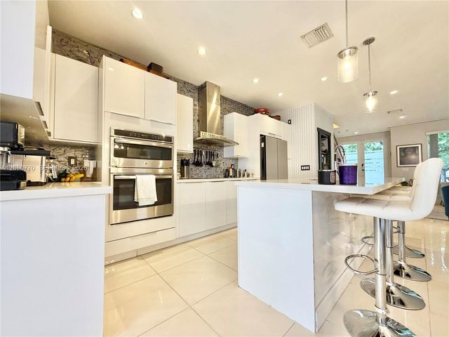 6415 NW 105th Ct 6415, Doral, FL 33178