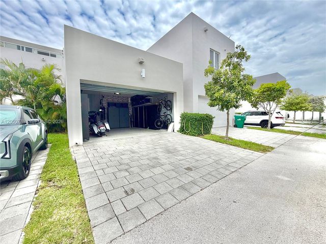 6415 NW 105th Ct 6415, Doral, FL 33178
