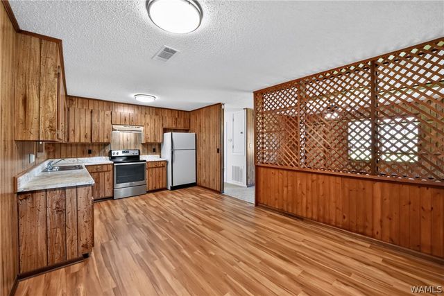 11299 Kindling, Northport, AL 35475