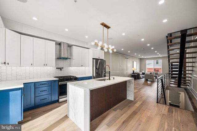 2032 REED ST, Philadelphia, PA 19146