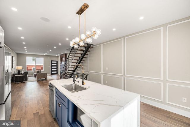 2032 REED ST, Philadelphia, PA 19146