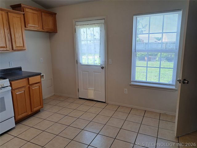 1109 W 24th Street N, Claremore, OK 74017
