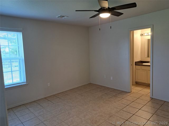 1109 W 24th Street N, Claremore, OK 74017