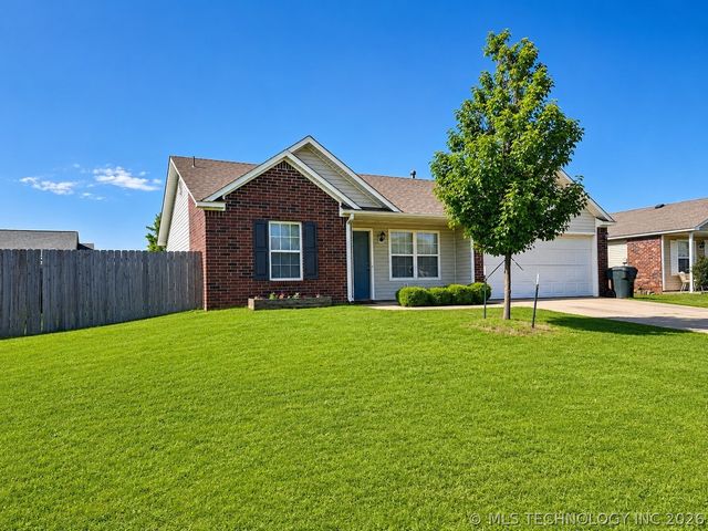 1109 W 24th Street N, Claremore, OK 74017