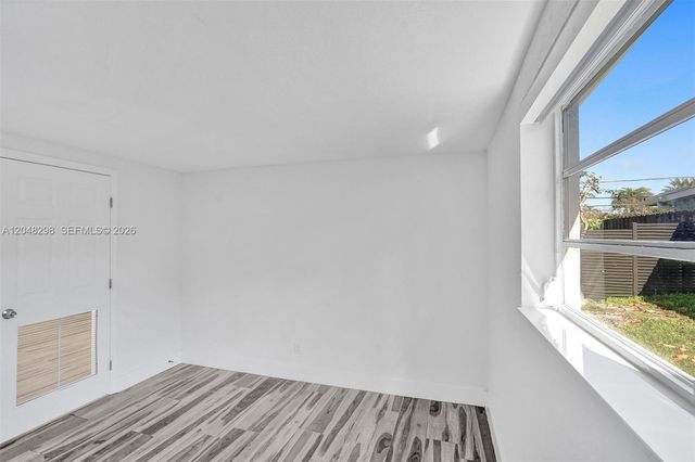 19260 NE 22nd Ave, North Miami Beach, FL 33180