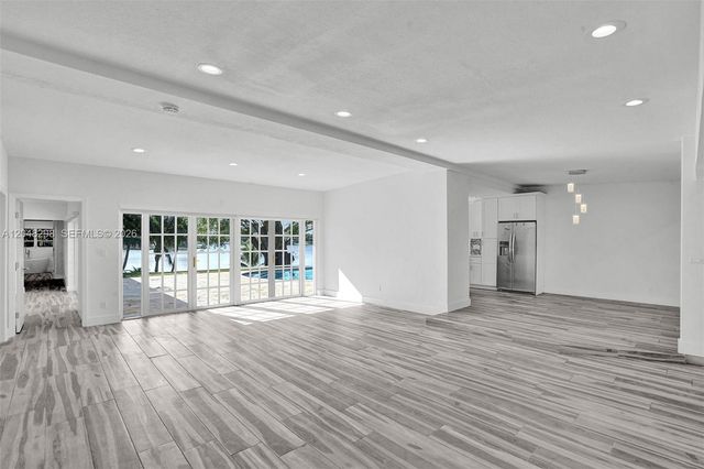 19260 NE 22nd Ave, North Miami Beach, FL 33180