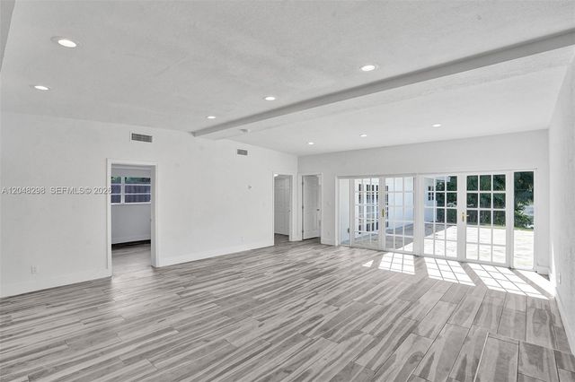 19260 NE 22nd Ave, North Miami Beach, FL 33180