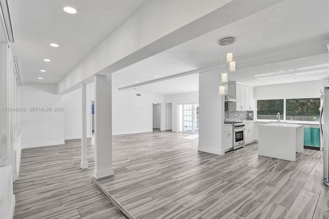 19260 NE 22nd Ave, North Miami Beach, FL 33180