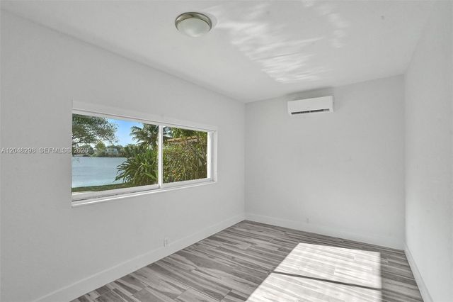 19260 NE 22nd Ave, North Miami Beach, FL 33180