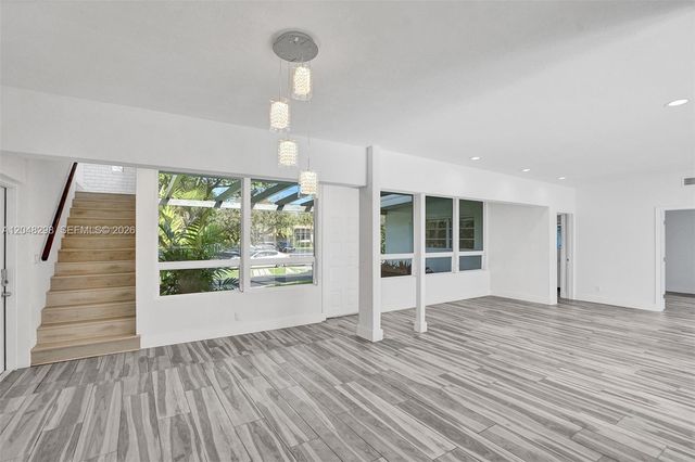 19260 NE 22nd Ave, North Miami Beach, FL 33180