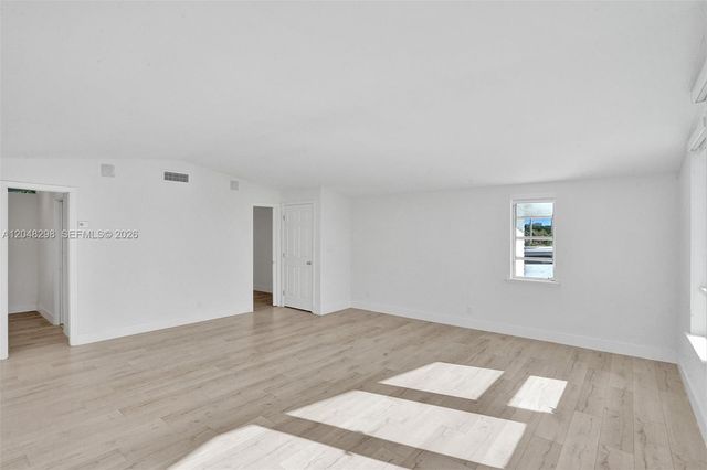 19260 NE 22nd Ave, North Miami Beach, FL 33180