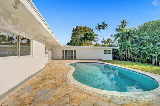19260 NE 22nd Ave, North Miami Beach, FL 33180
