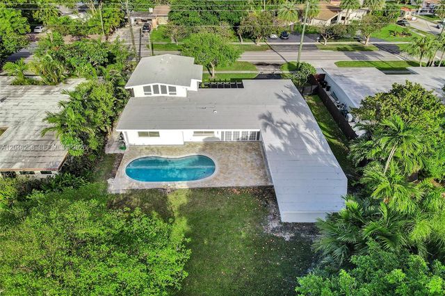 19260 NE 22nd Ave, North Miami Beach, FL 33180