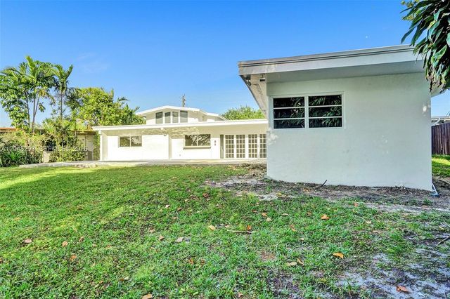 19260 NE 22nd Ave, North Miami Beach, FL 33180