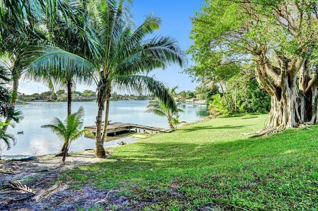 19260 NE 22nd Ave, North Miami Beach, FL 33180