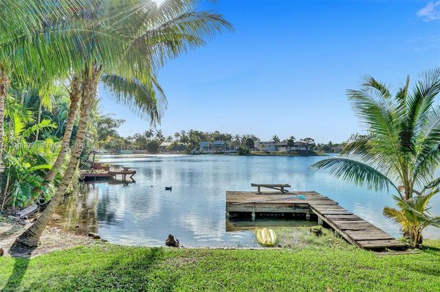 19260 NE 22nd Ave, North Miami Beach, FL 33180