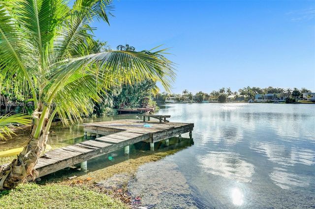 19260 NE 22nd Ave, North Miami Beach, FL 33180