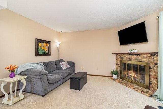 5503 E Bavarian Pass, Fridley, MN 55432