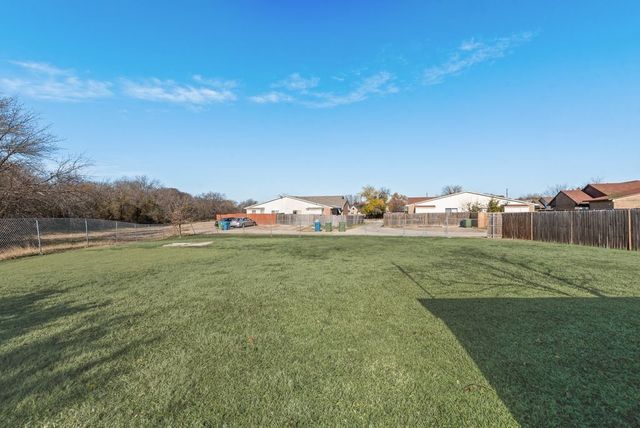 6000 Dunn Drive, The Colony, TX 75056