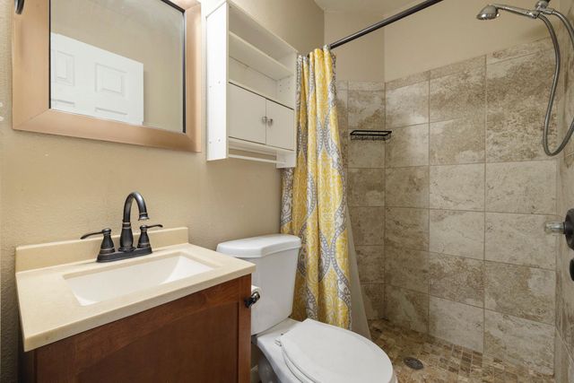 224 El Capitan Ave, Manteca, CA 95337