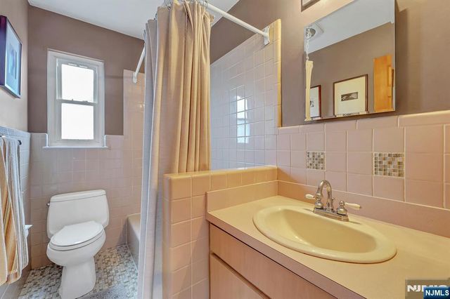 87 Barbara Road, Dumont, NJ 07628