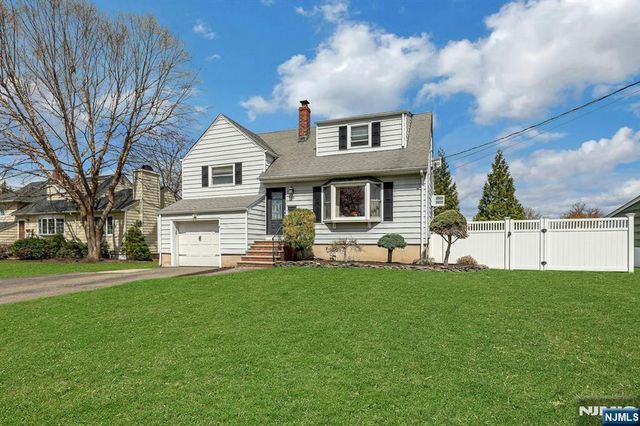 87 Barbara Road, Dumont, NJ 07628