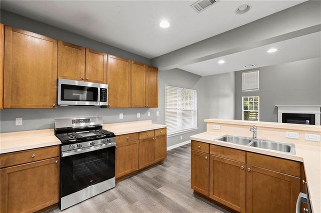 7744 Soaring Eagle Drive, Flowery Branch, GA 30542