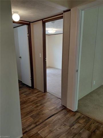 127 Ring Place Road, Mount Airy, NC 27030