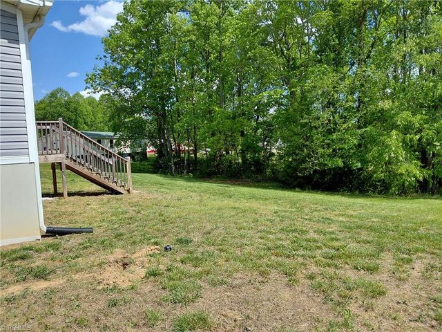 127 Ring Place Road, Mount Airy, NC 27030