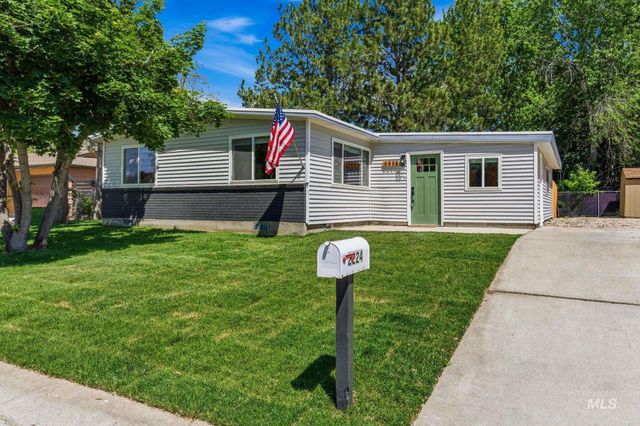 2224 S Rachel Circle, Boise, ID 83706
