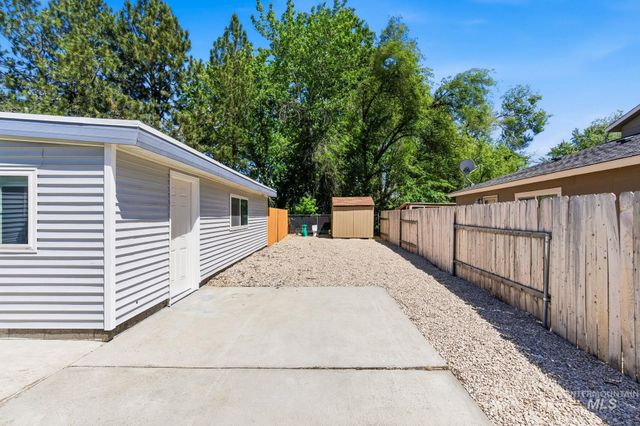 2224 S Rachel Circle, Boise, ID 83706