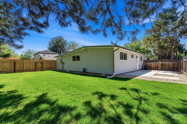 2224 S Rachel Circle, Boise, ID 83706
